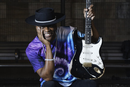 Carvin Jones (US)